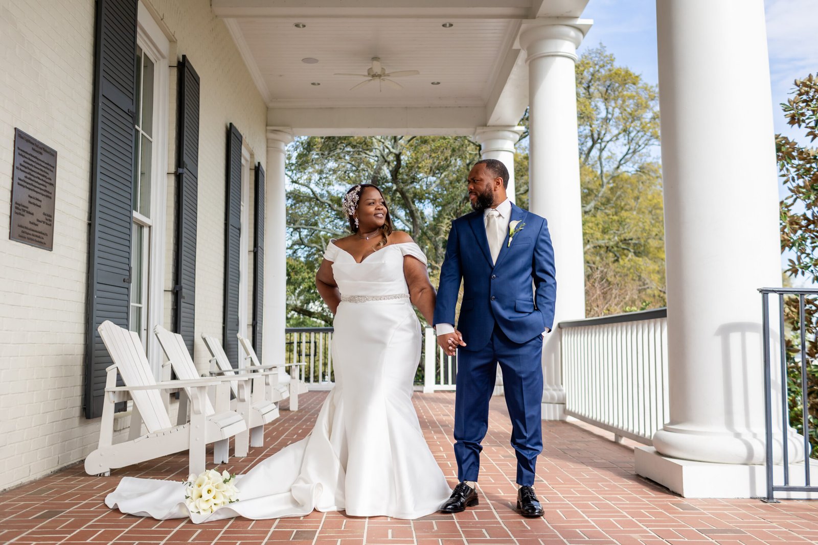 Elopement moment at the Biloxi Visitors Center