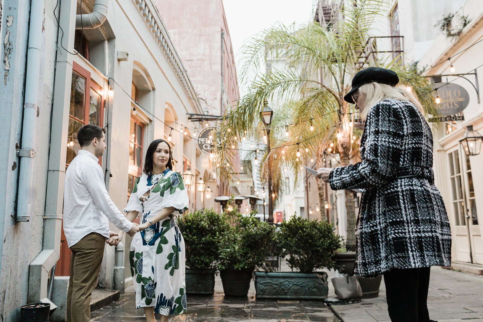 Couple renews vows in intimate French Quarter location